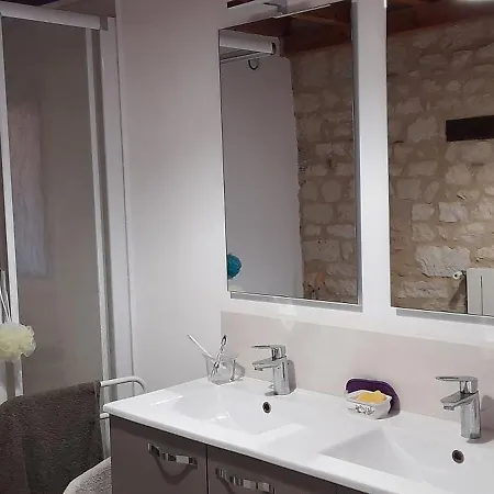 Oda ve Kahvaltı D'hotes Domaine De Laubal 3*