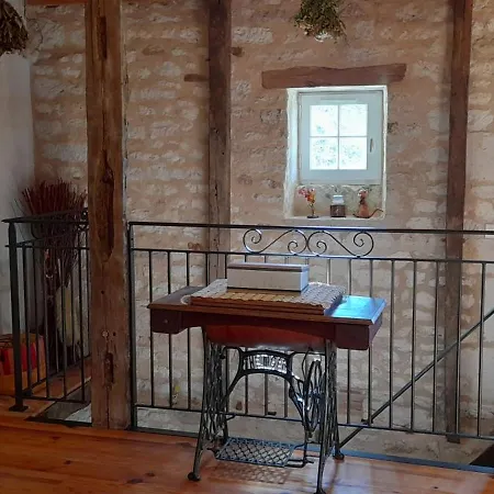 Oda ve Kahvaltı D'hotes Domaine De Laubal